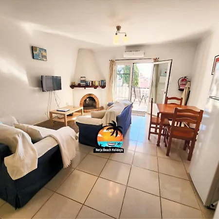 Modern 2 Bedroom Near Burriana Апартаменты *