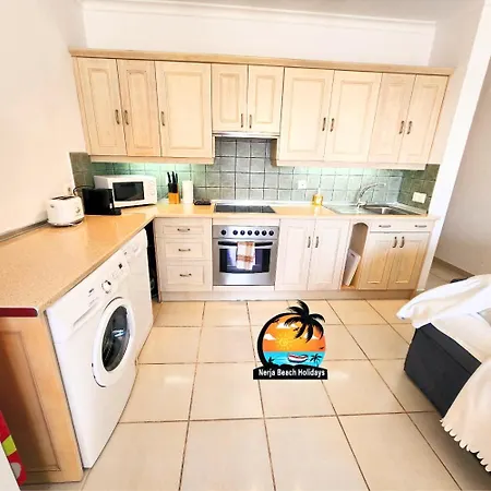 Апартаменты Modern 2 Bedroom Near Burriana Нерха